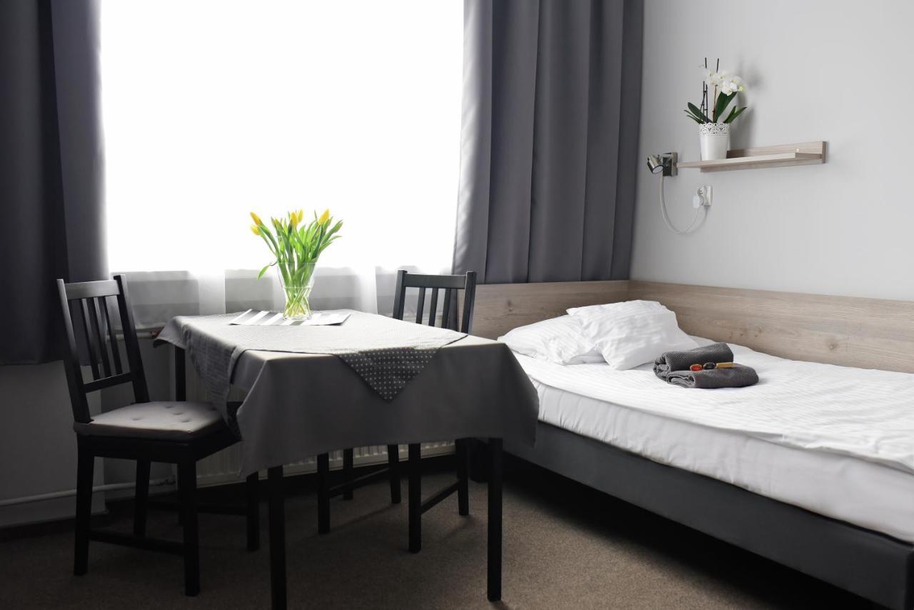 Hostel Helios Września Kültér fotó