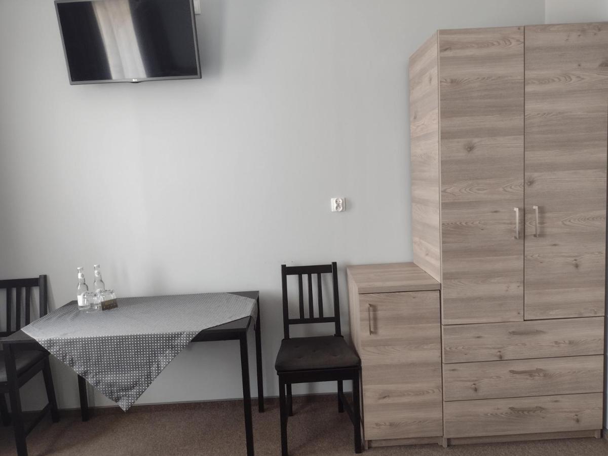Hostel Helios Września Kültér fotó